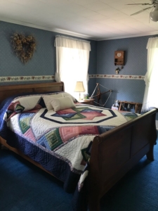 Country Comforts B&B - The Country Room